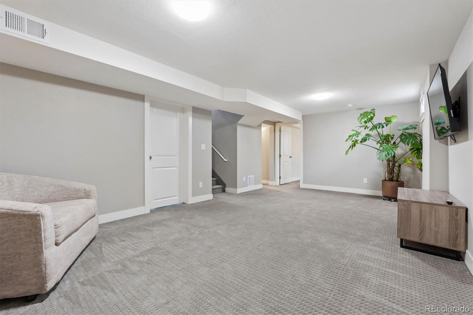 300 W Midway Boulevard