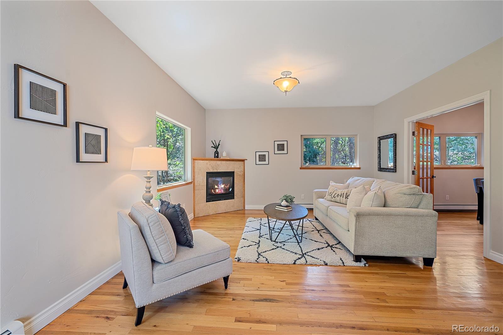 1506 S Foothills Highway