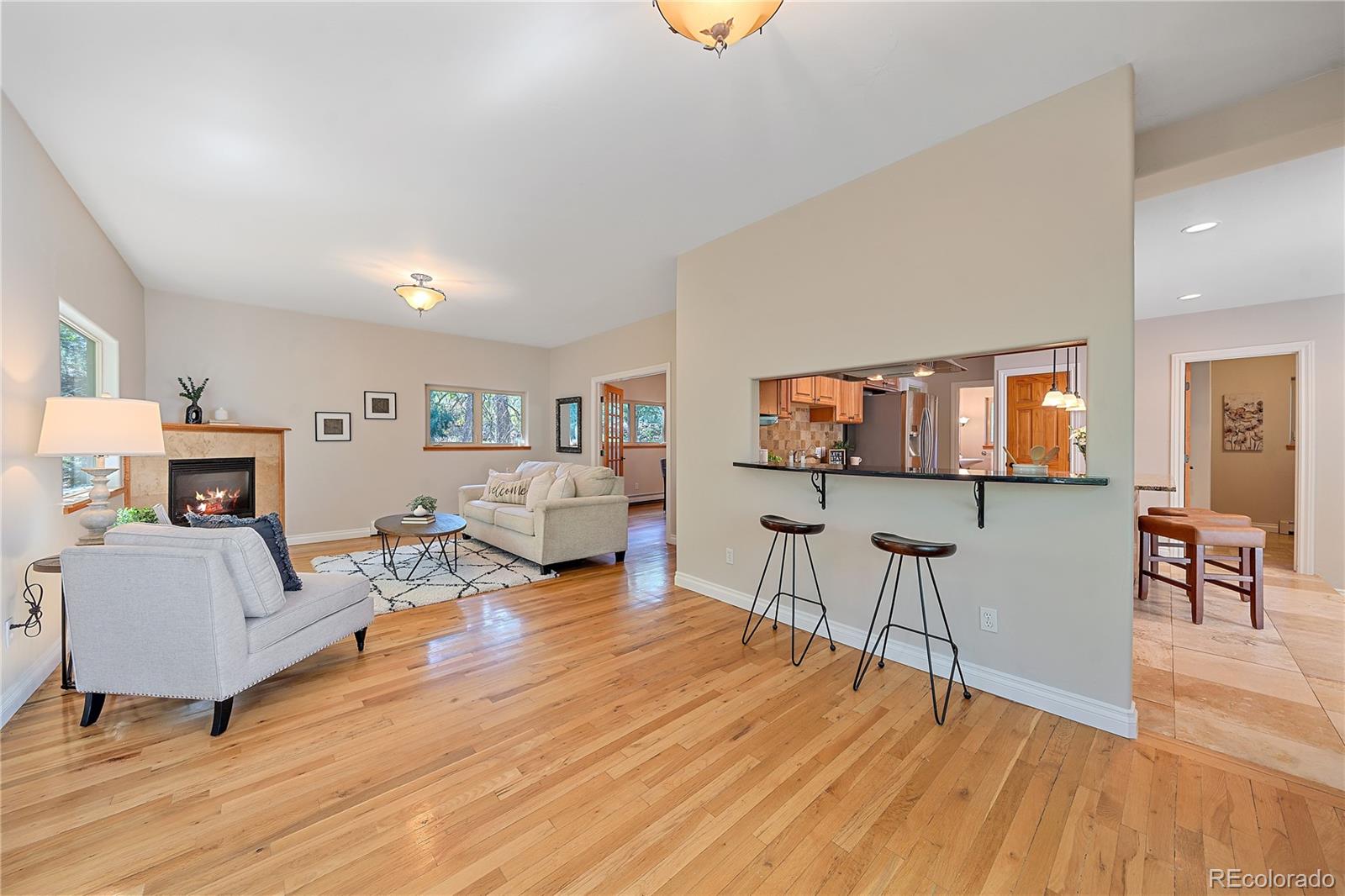 1506 S Foothills Highway