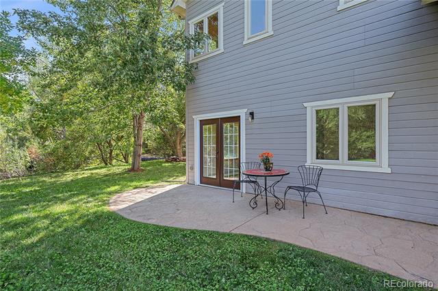 1506 S Foothills Highway