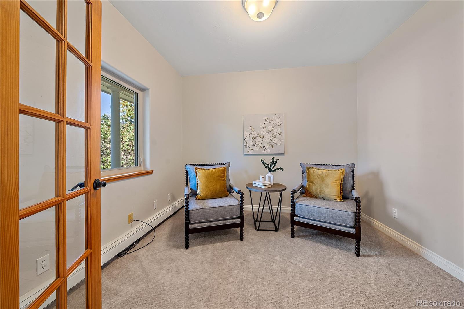 1506 S Foothills Highway