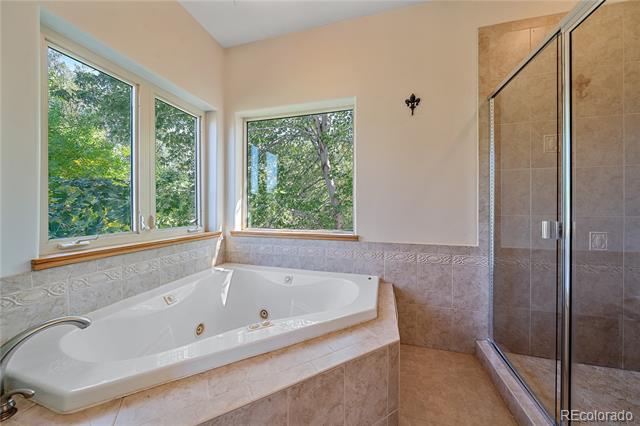 1506 S Foothills Highway