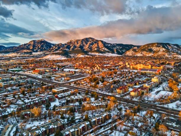 1506 S Foothills Highway