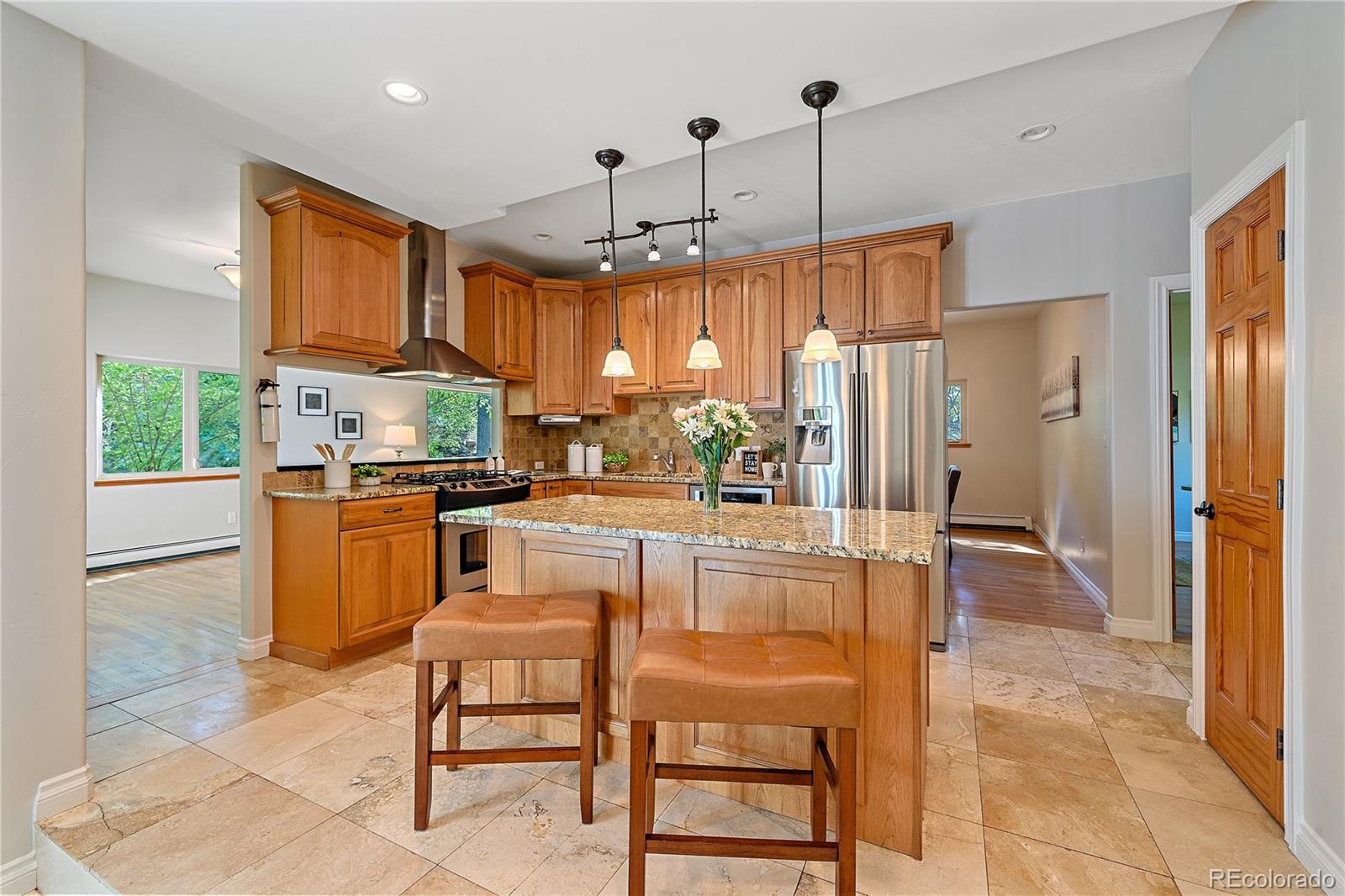 1506 S Foothills Highway