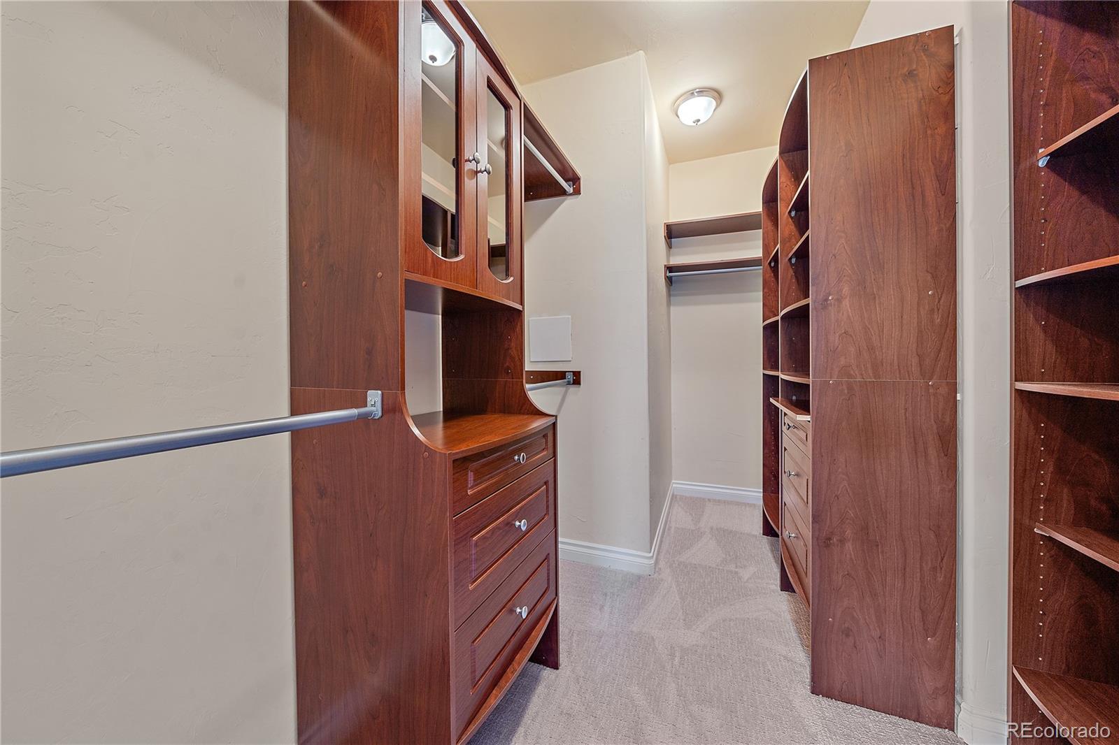 1506 S Foothills Highway