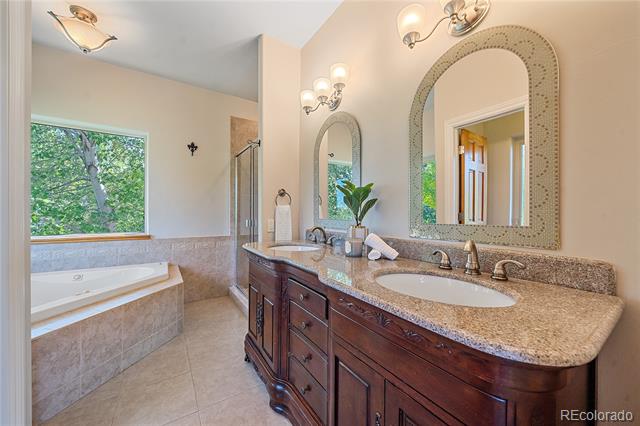 1506 S Foothills Highway