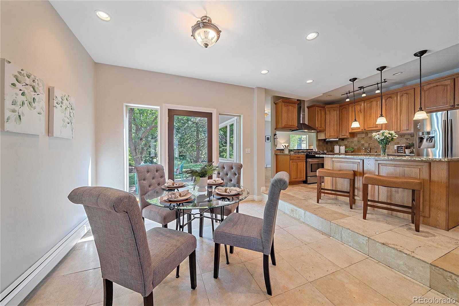 1506 S Foothills Highway