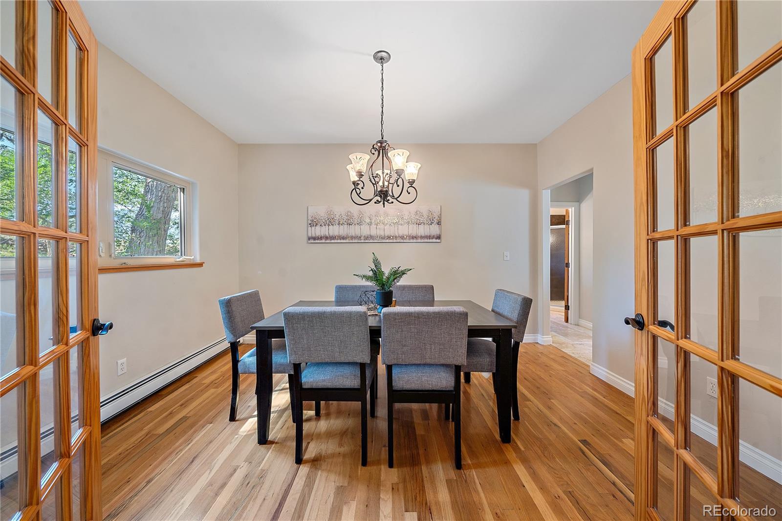 1506 S Foothills Highway