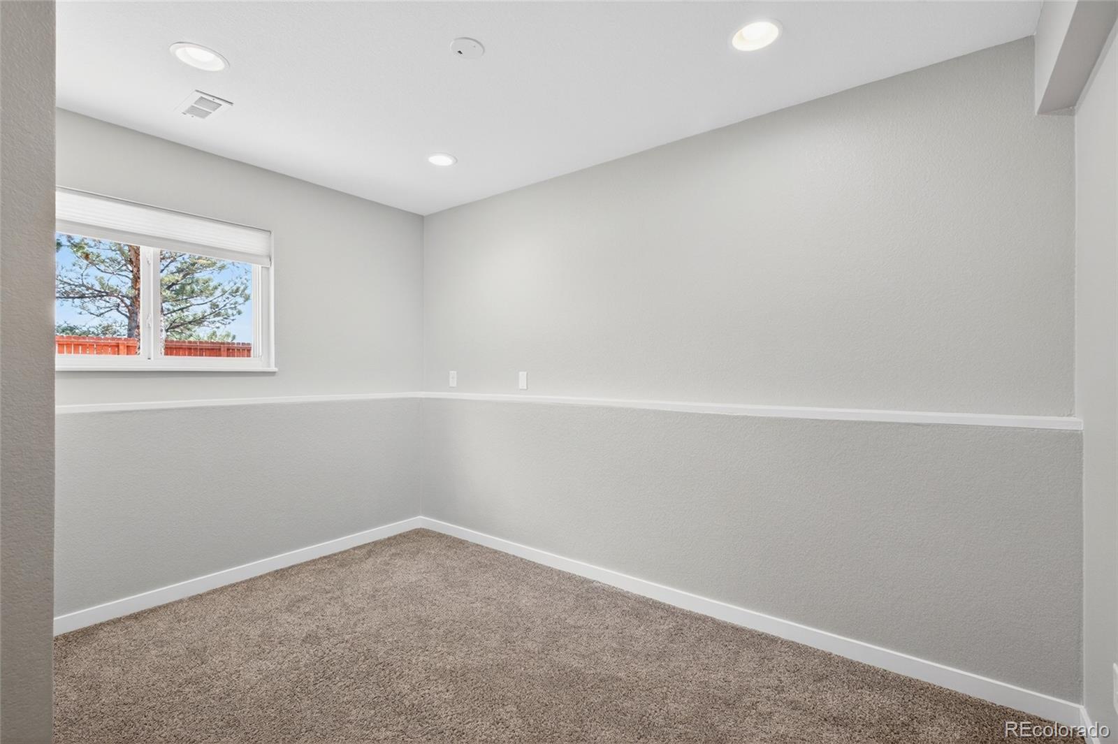 1390 Atlantis Avenue