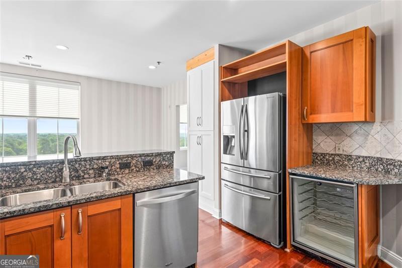 2881 Peachtree # 1003