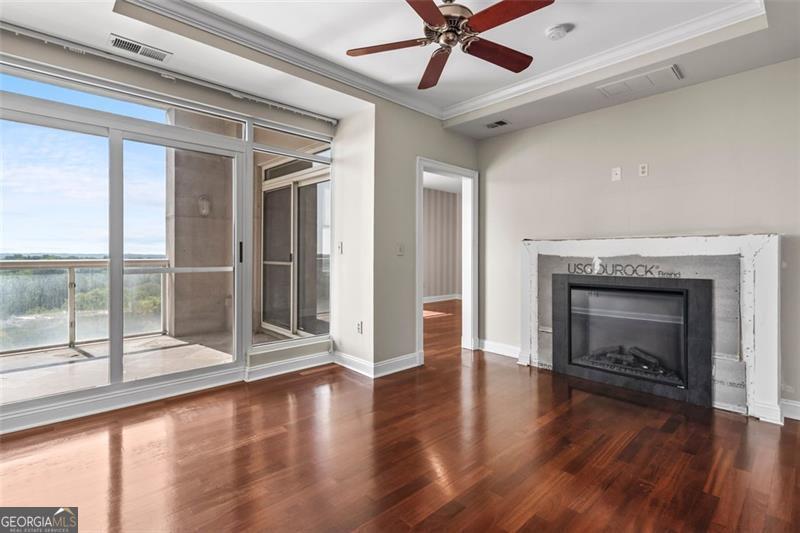 2881 Peachtree # 1003