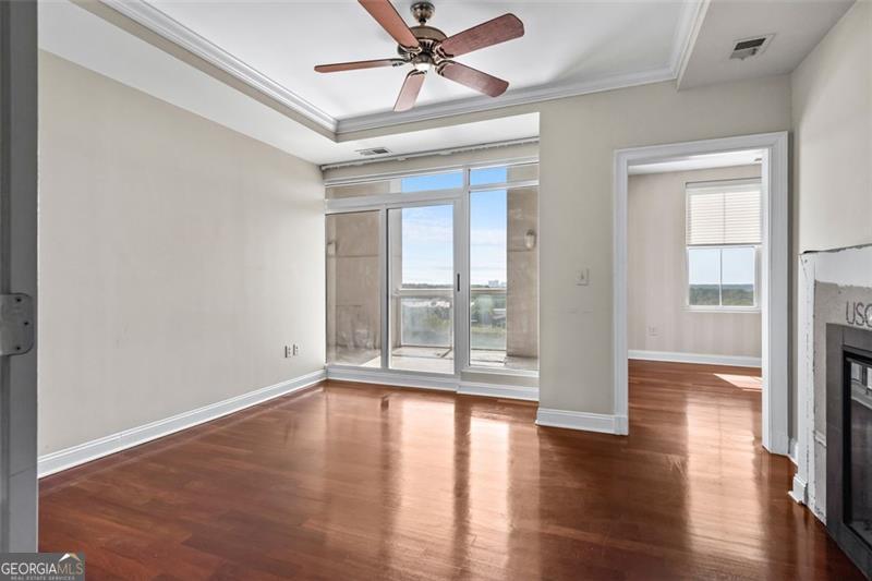 2881 Peachtree # 1003