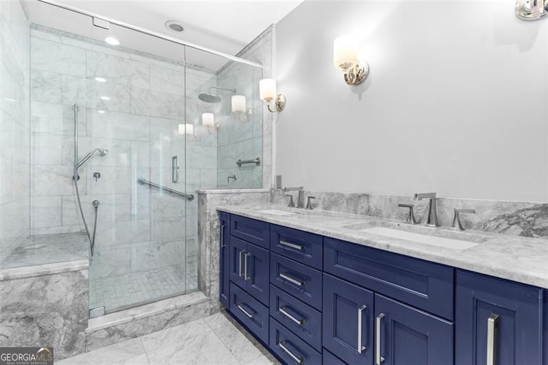 2881 Peachtree # 1003