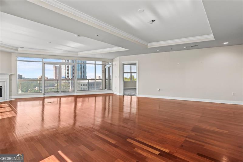2881 Peachtree # 1003