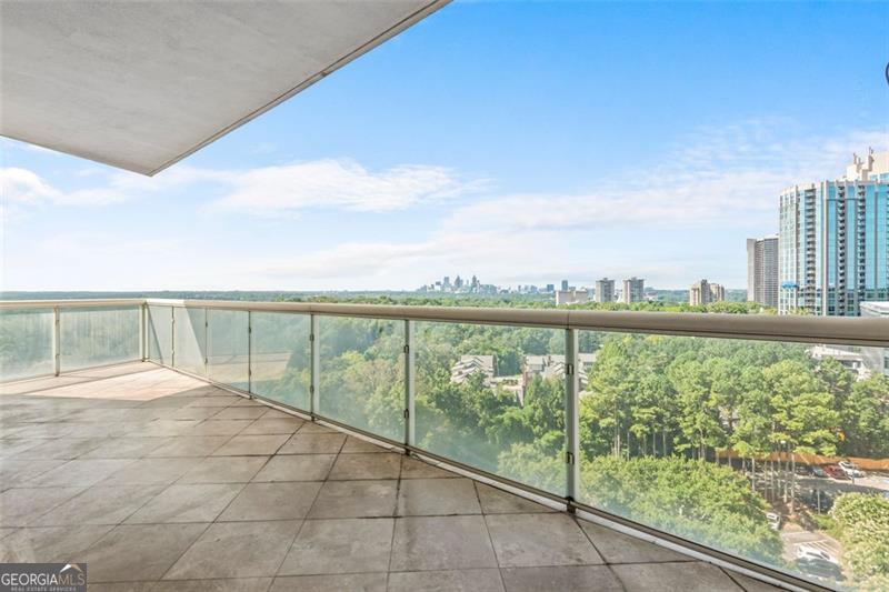 2881 Peachtree # 1003