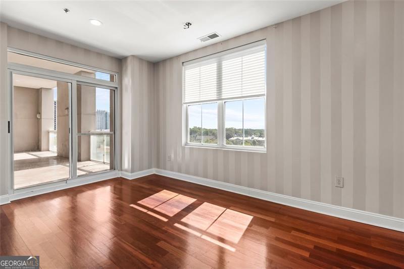 2881 Peachtree # 1003