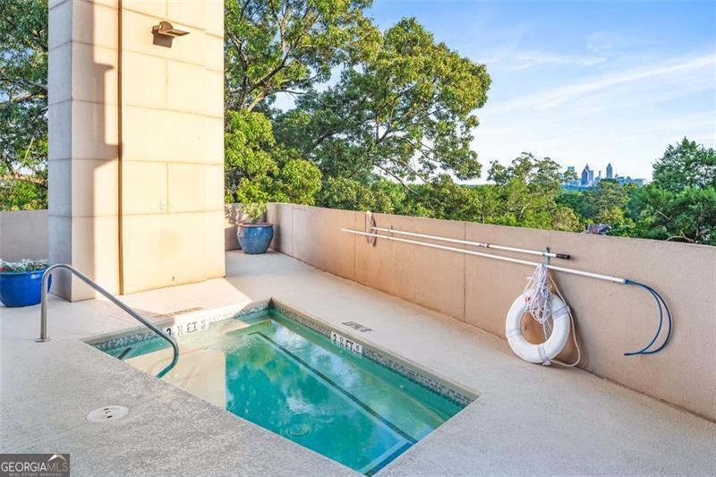 2881 Peachtree # 1003