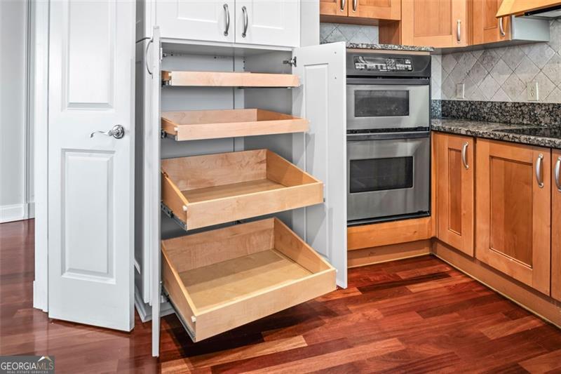 2881 Peachtree # 1003