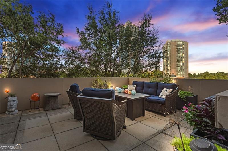 2881 Peachtree Road NE # 605