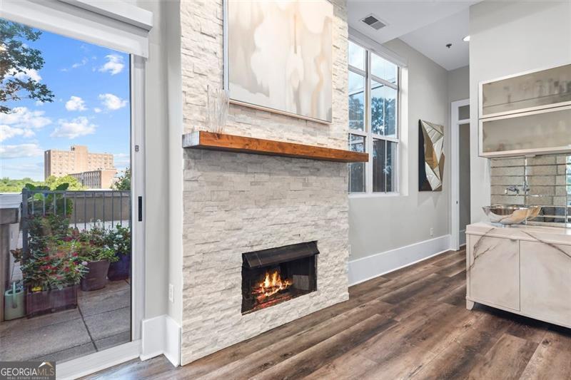 2881 Peachtree Road NE # 605
