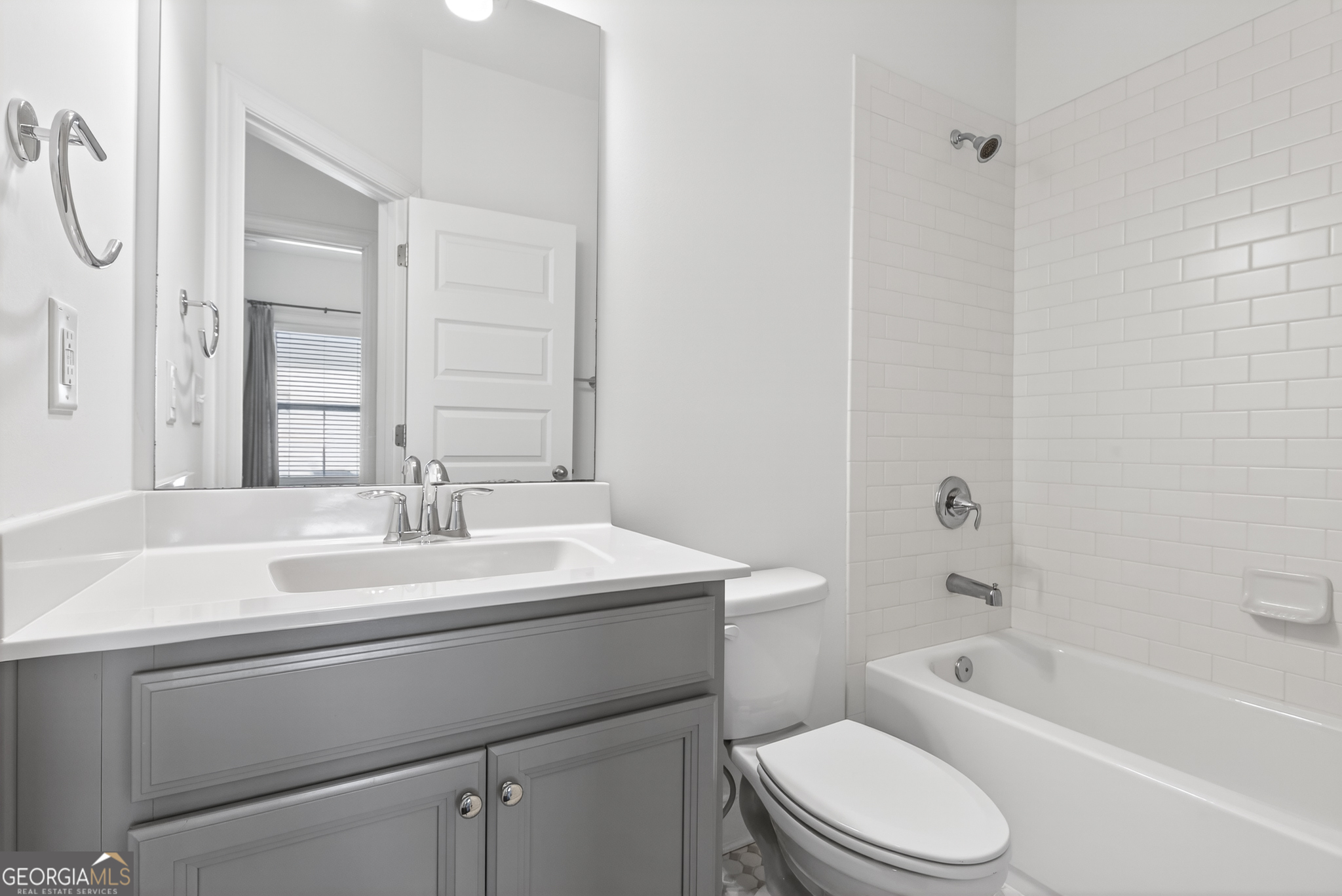 1752 Morningtide Lane NE