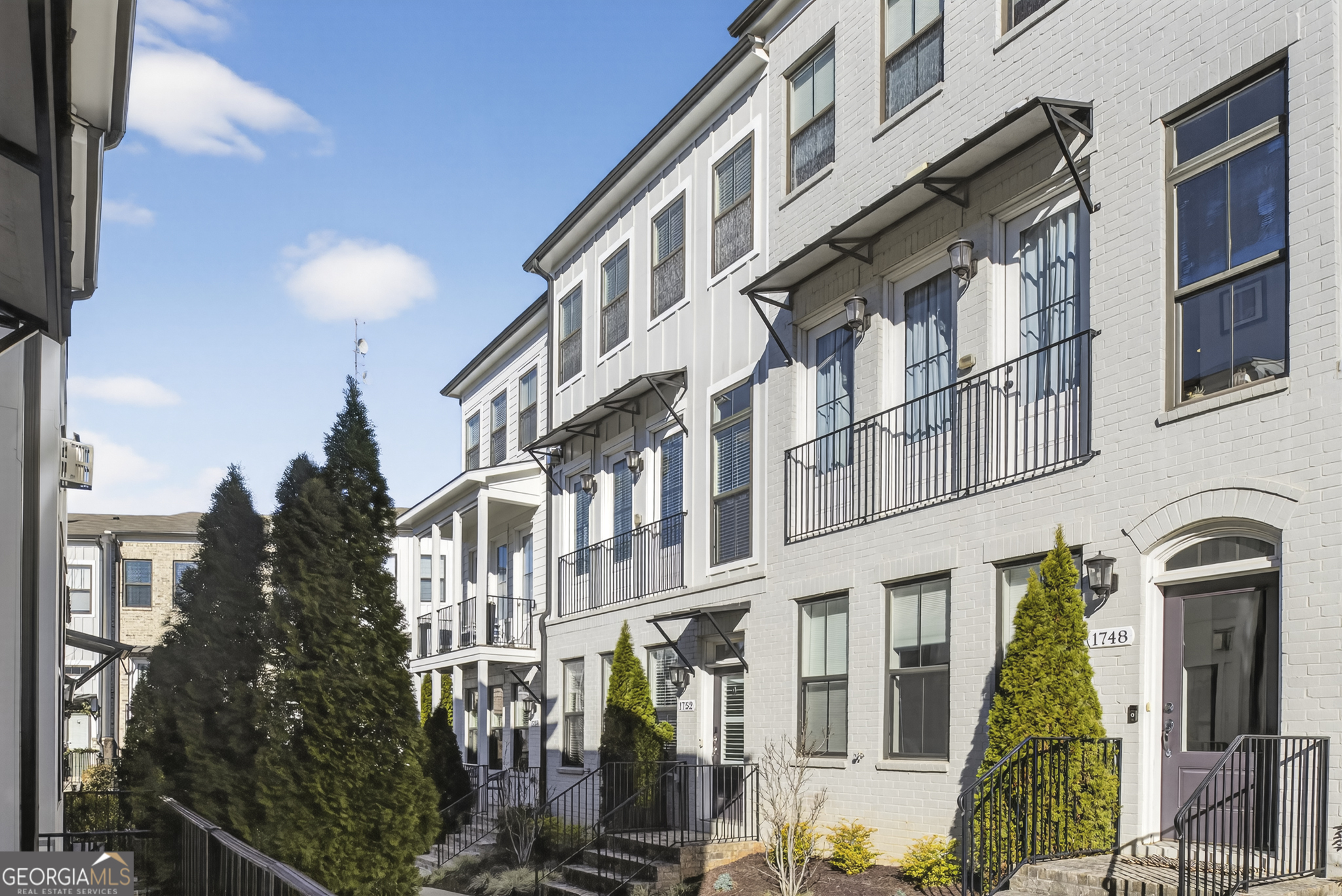 1752 Morningtide Lane NE