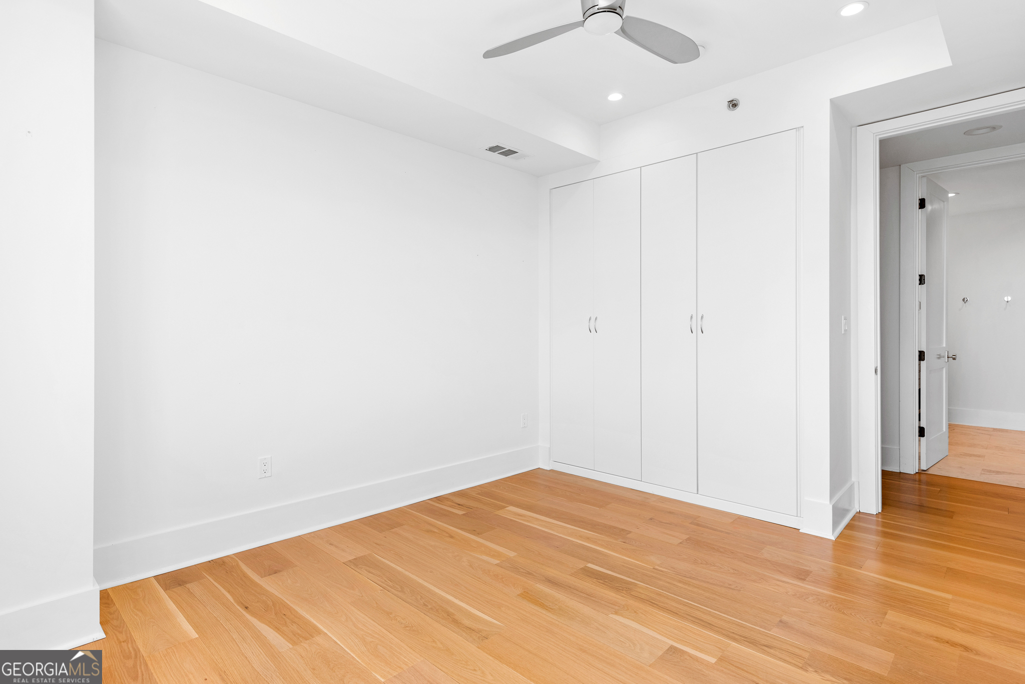 2881 Peachtree Road NE # 2201