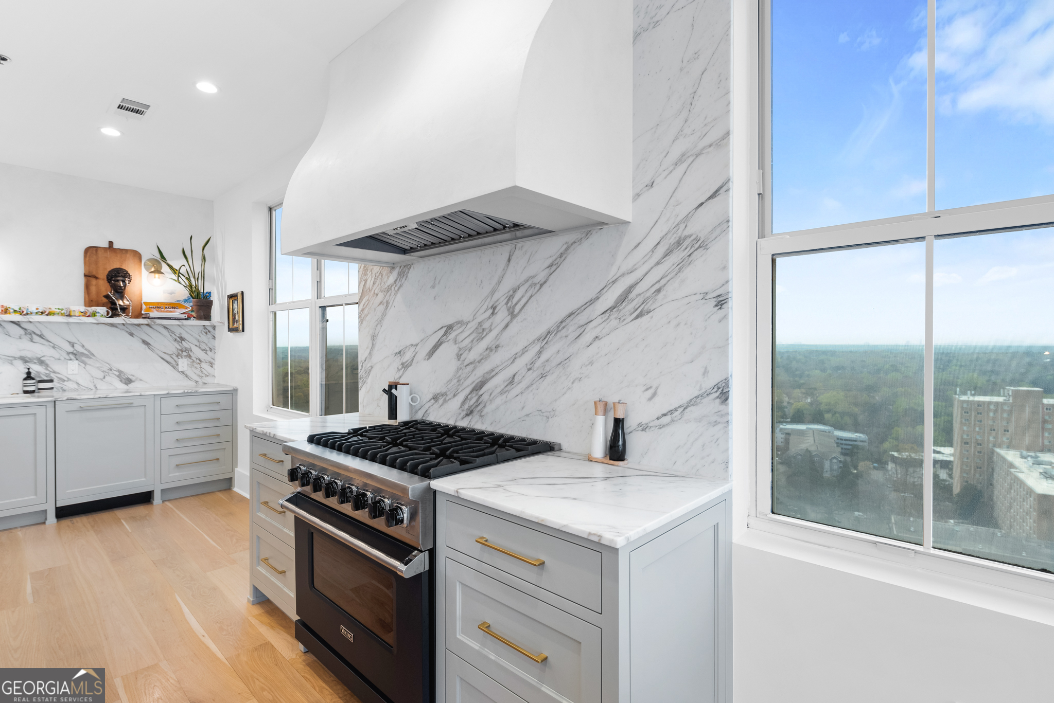 2881 Peachtree Road NE # 2201