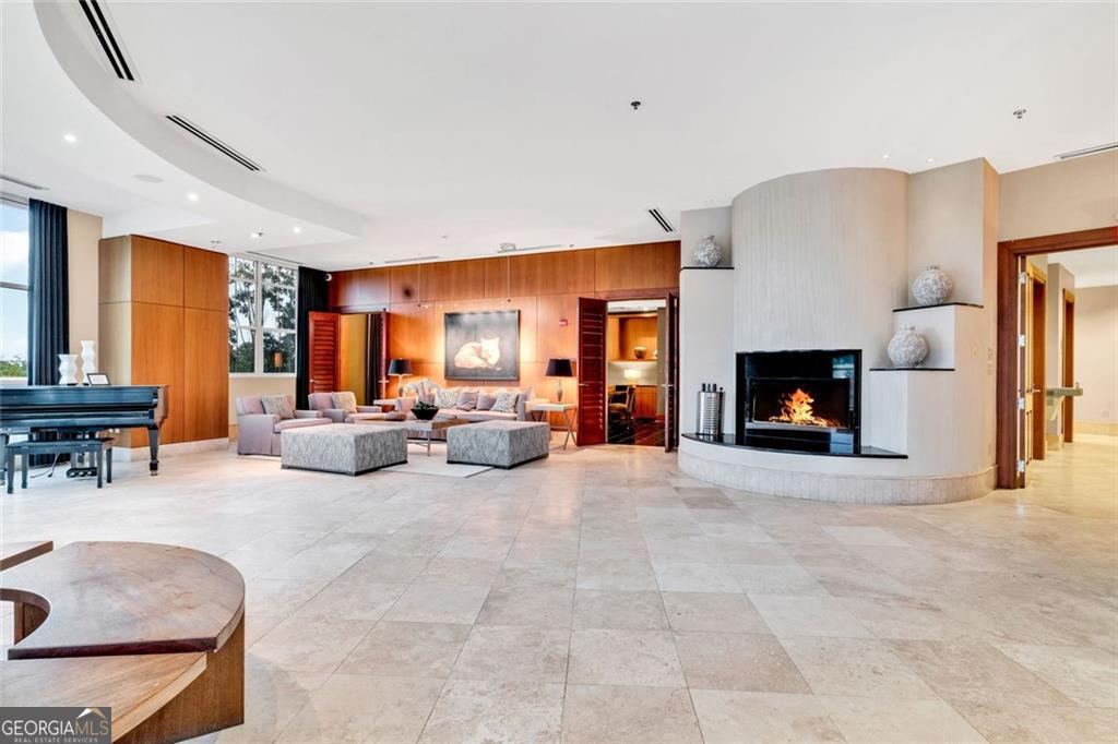 2881 Peachtree Road NE # 2201