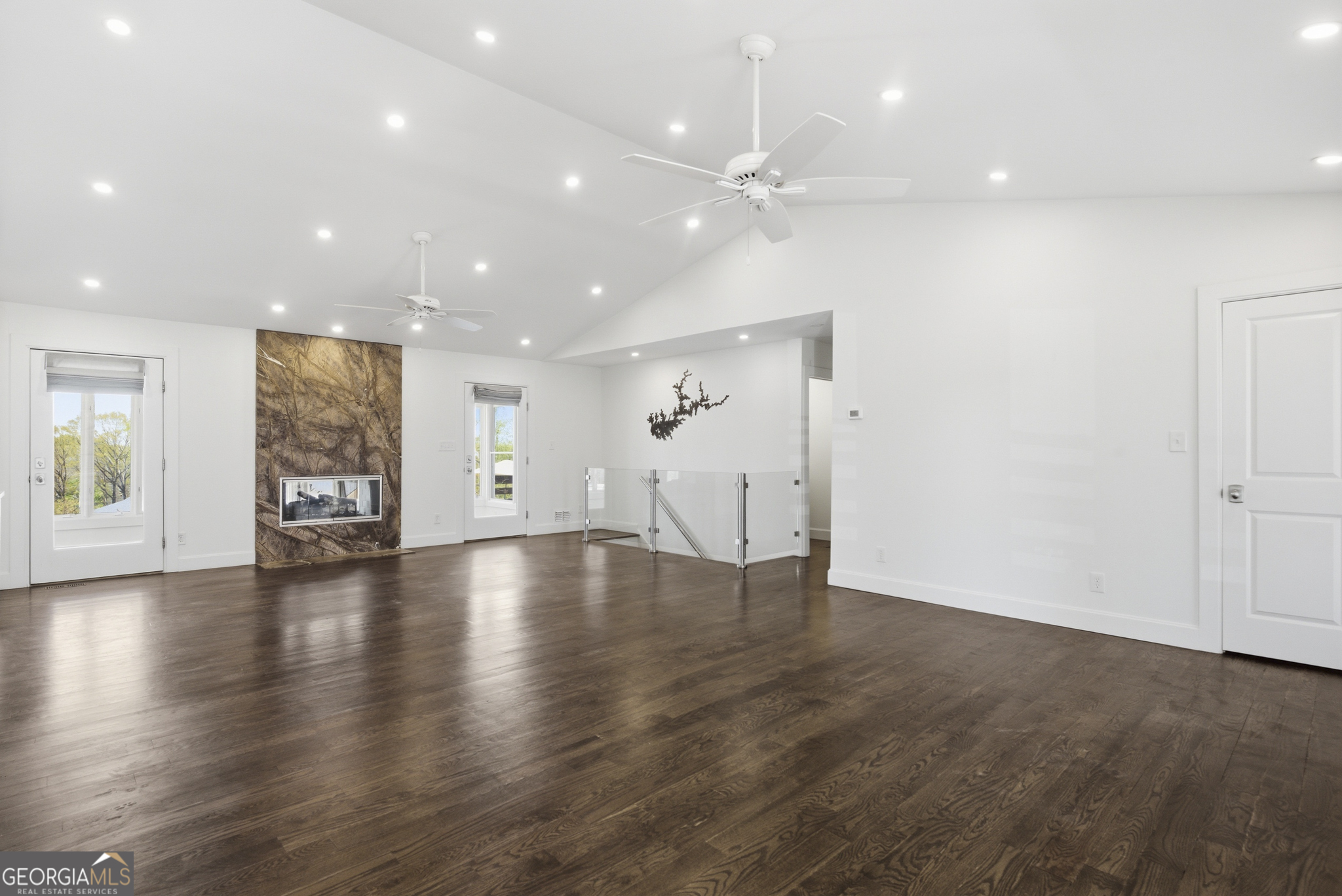 3296 Shoreland Drive