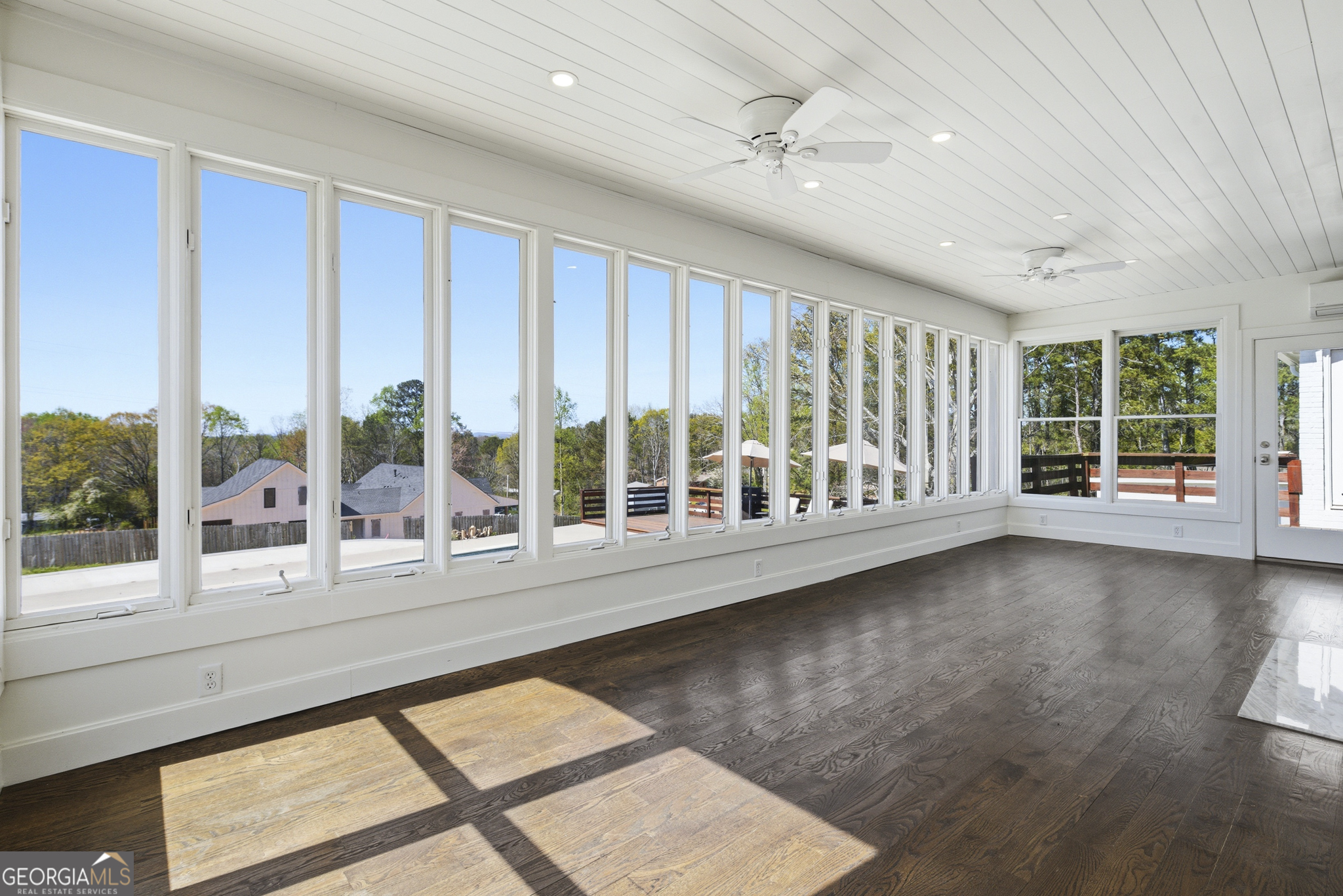 3296 Shoreland Drive