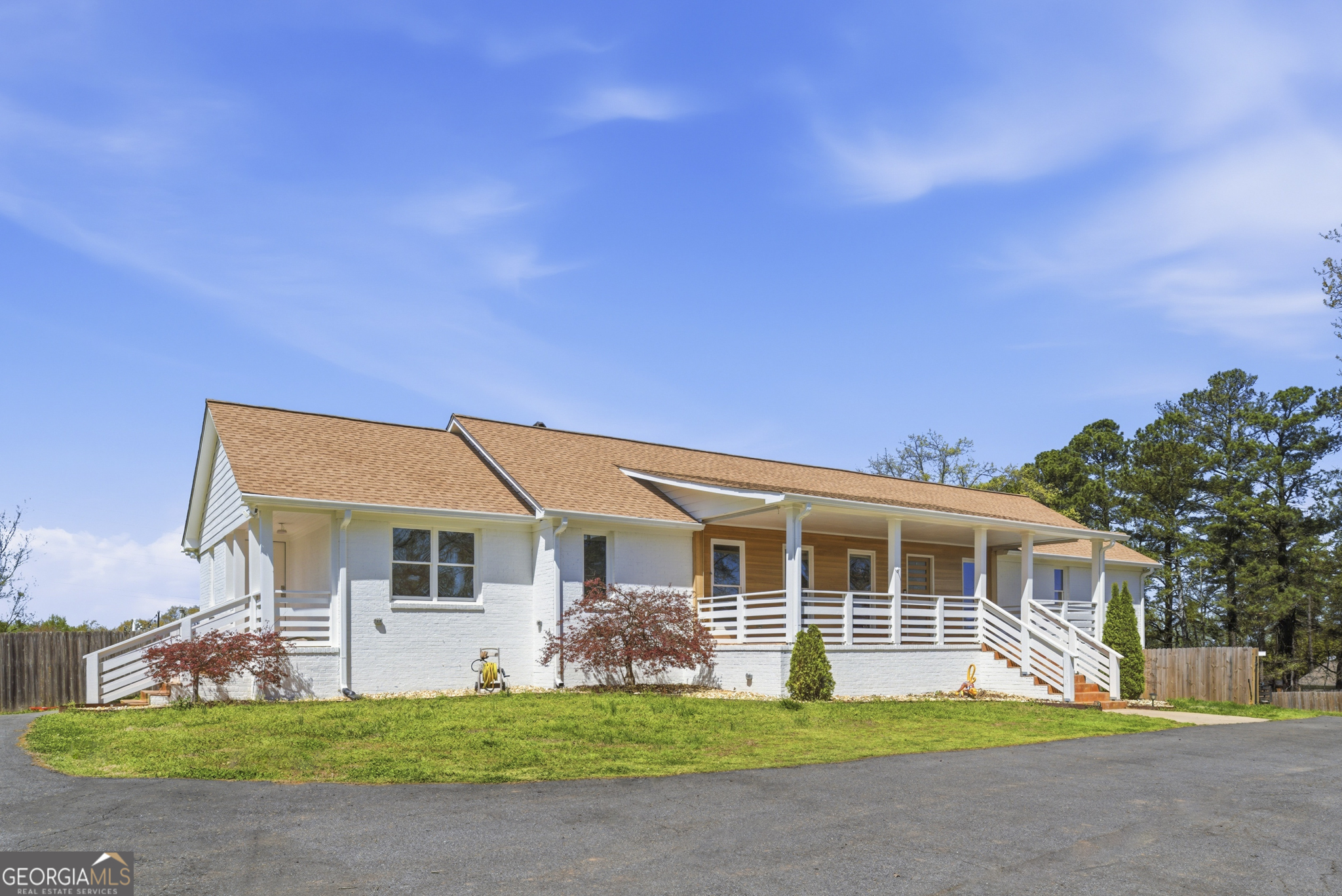 3296 Shoreland Drive