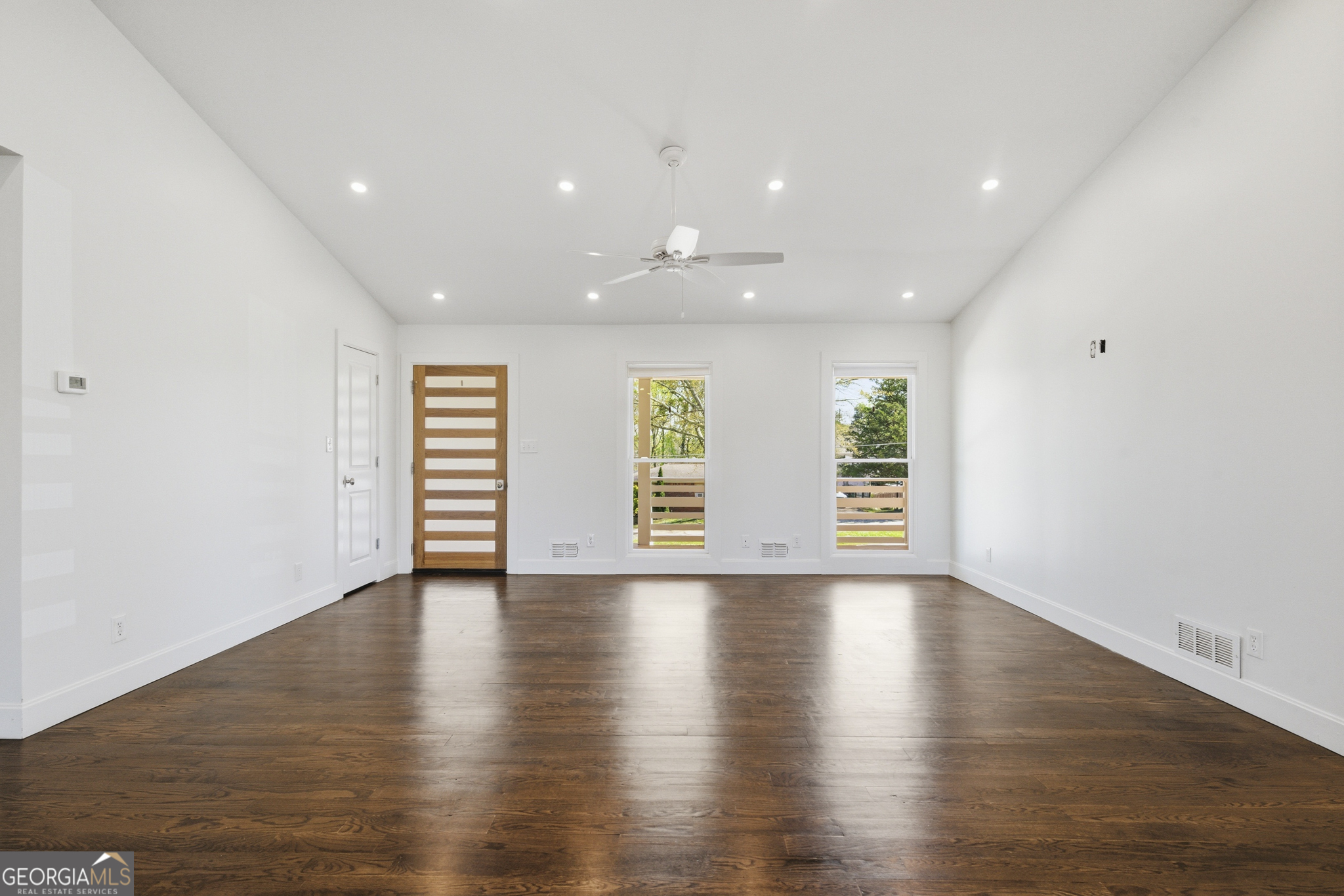 3296 Shoreland Drive