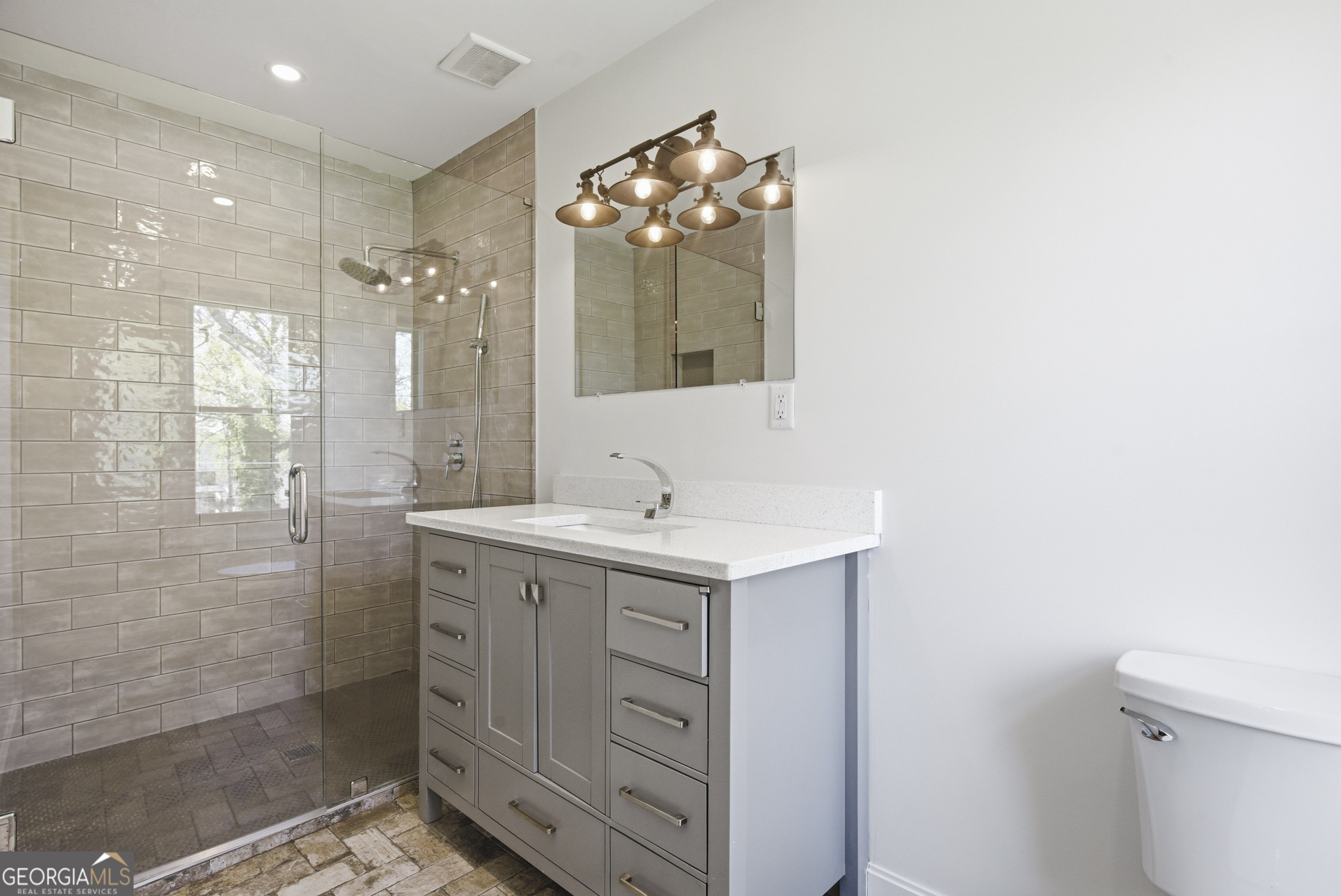 3296 Shoreland Drive