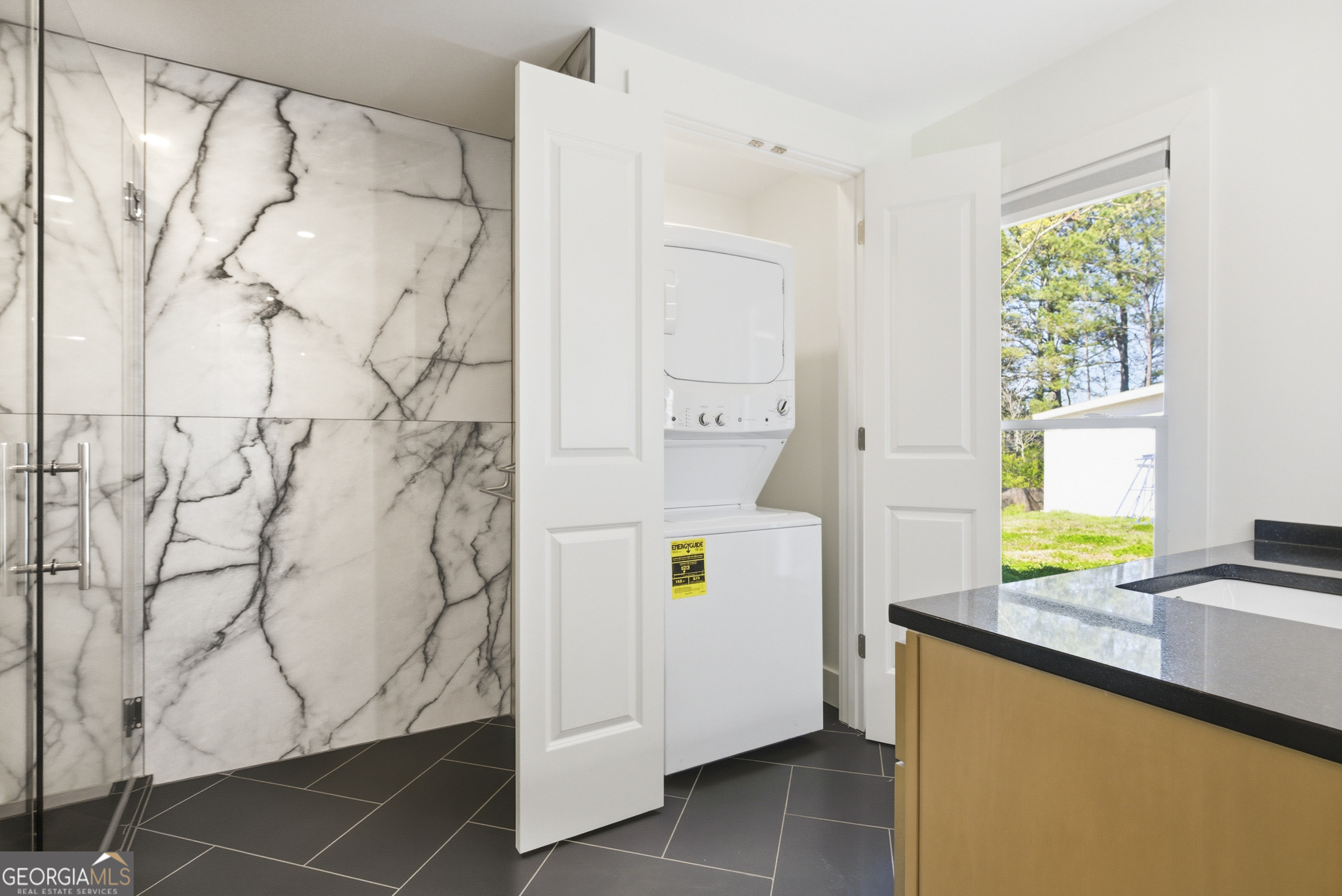 3296 Shoreland Drive