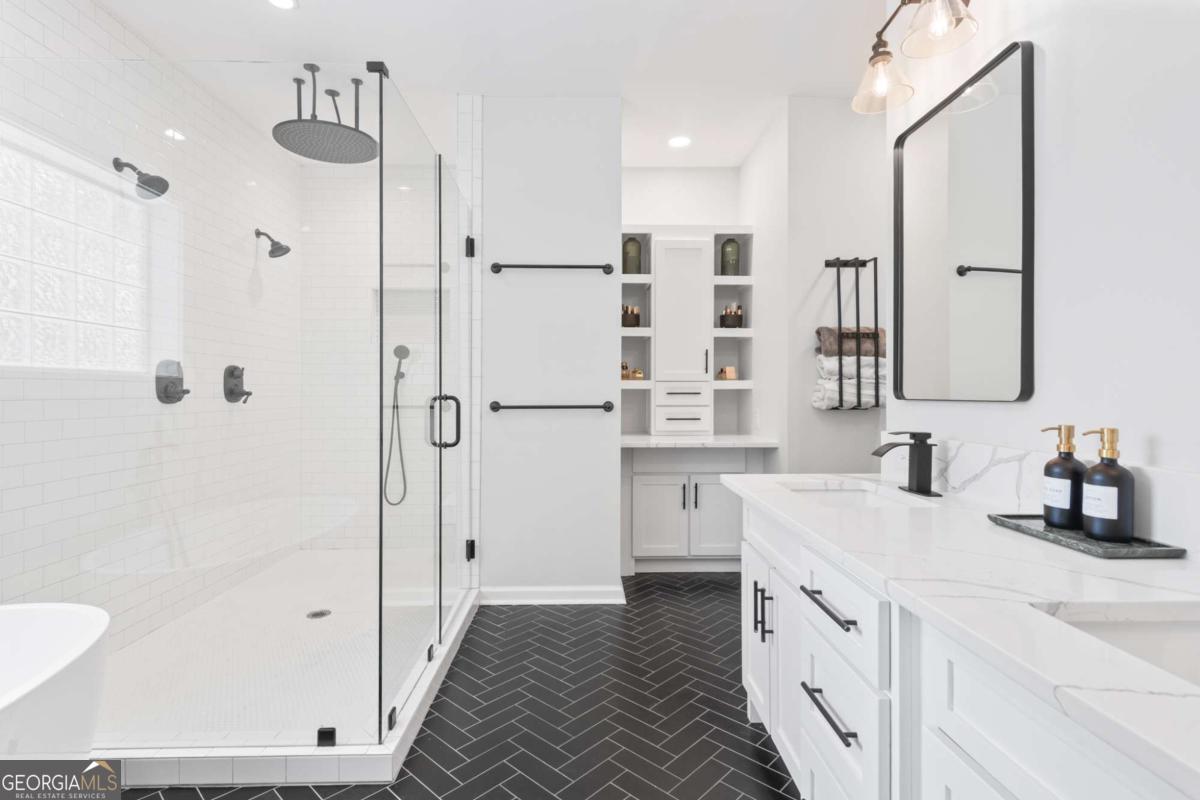 1444 Etowah Drive NE