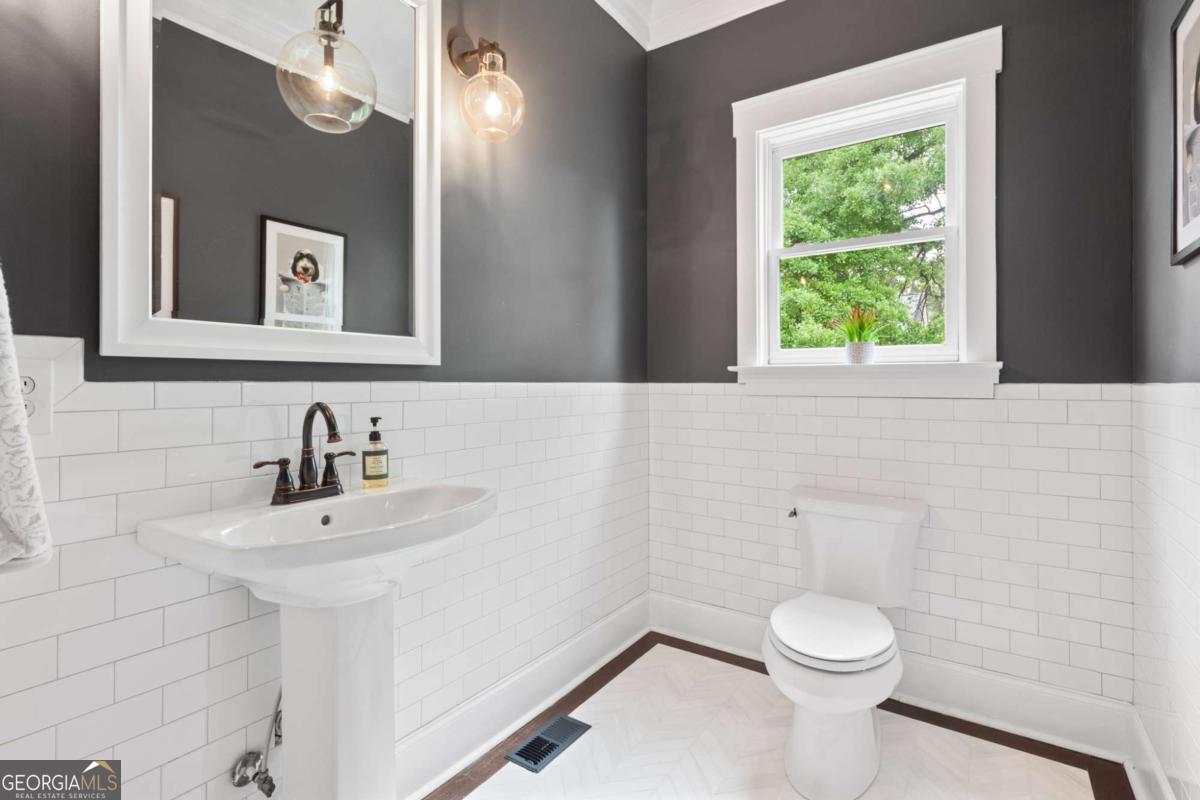 1444 Etowah Drive NE