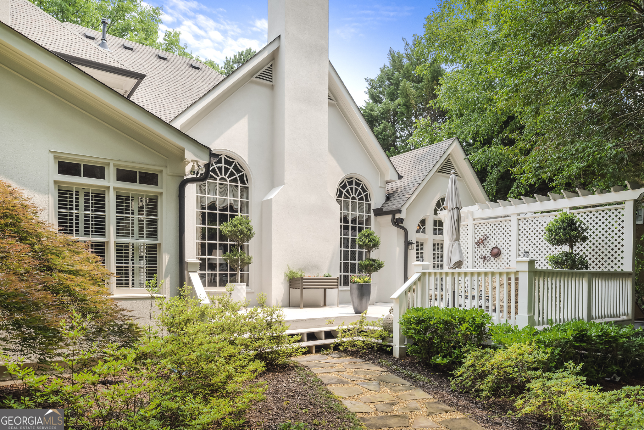 885 Carlton Ridge NE