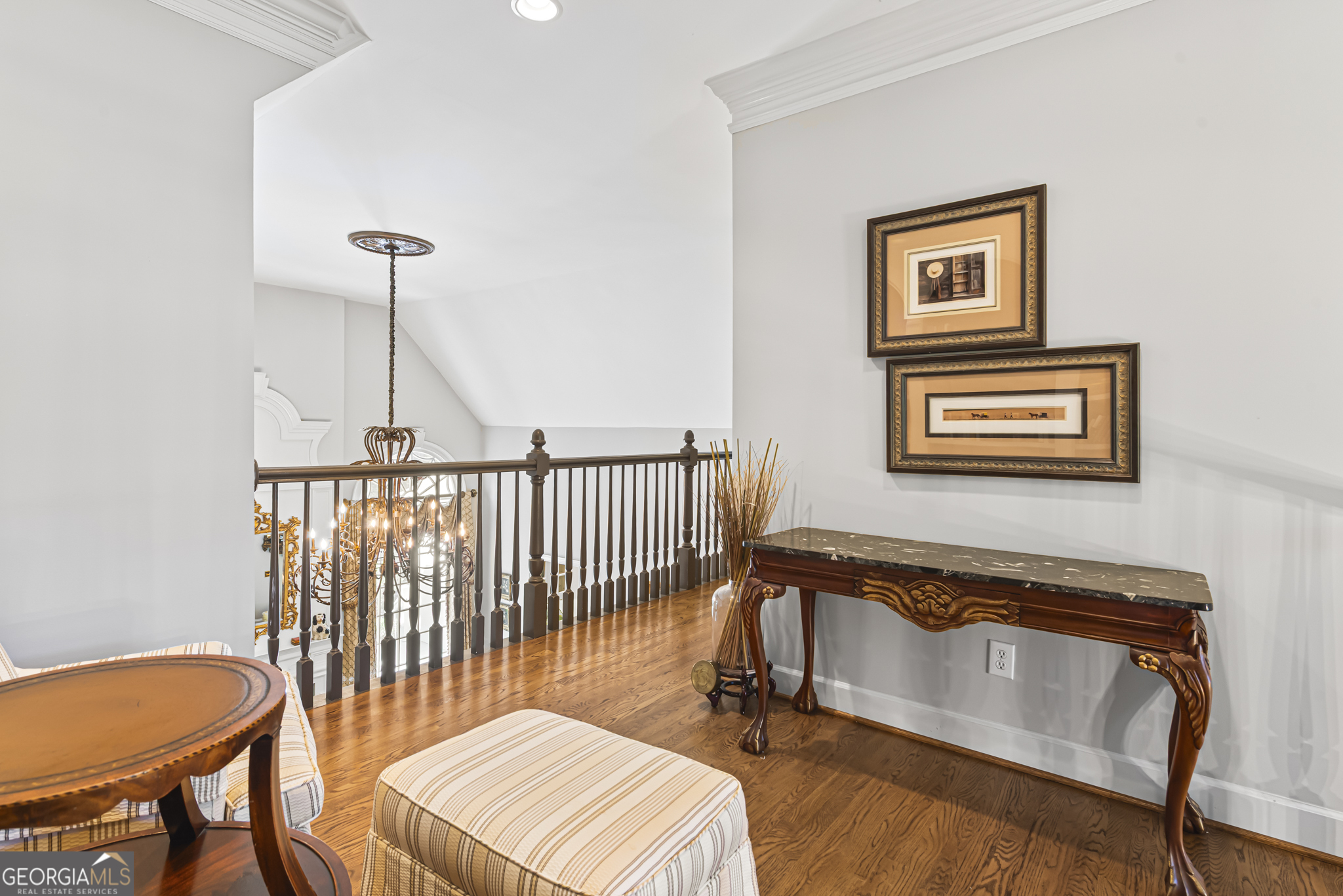 885 Carlton Ridge NE