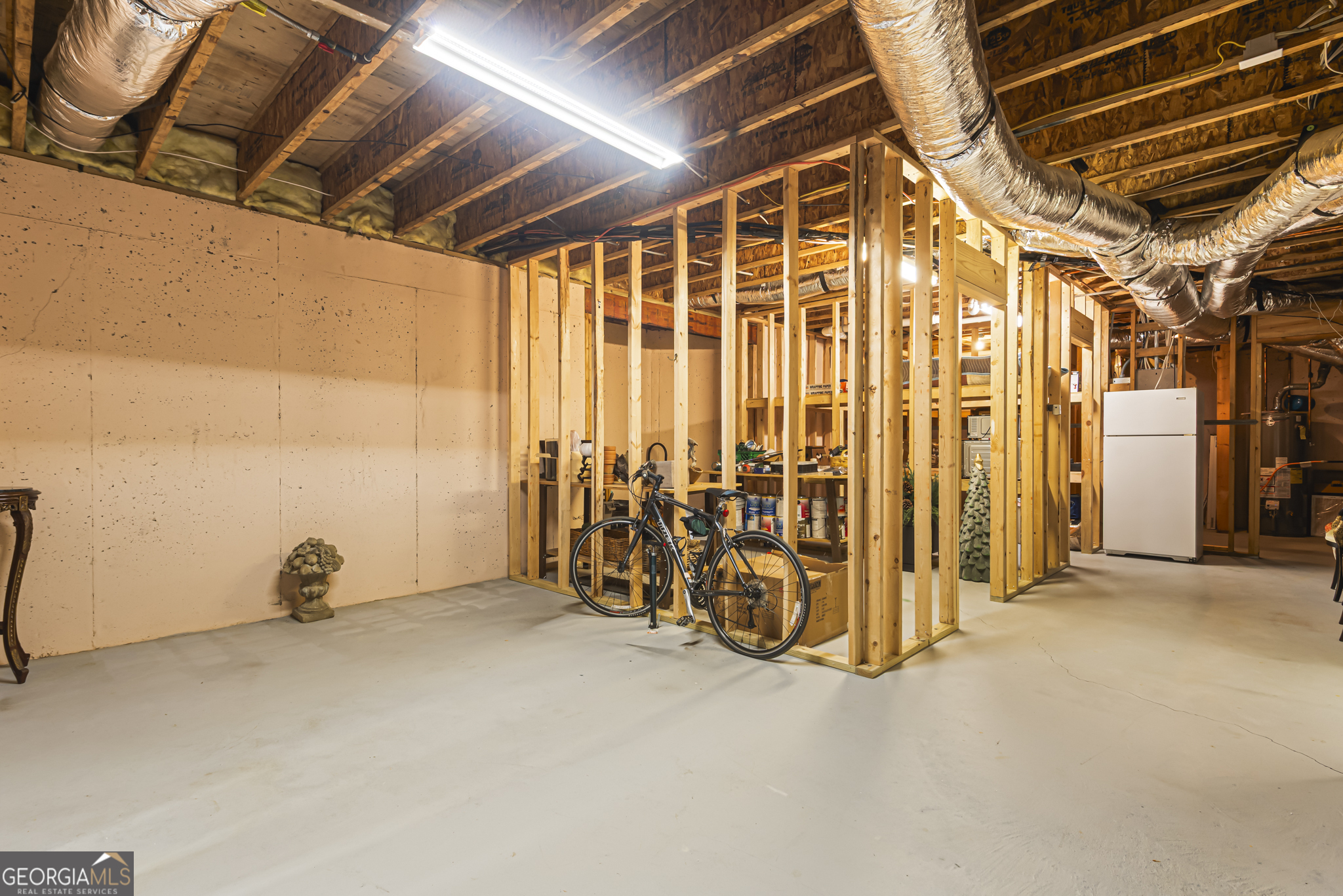 885 Carlton Ridge NE