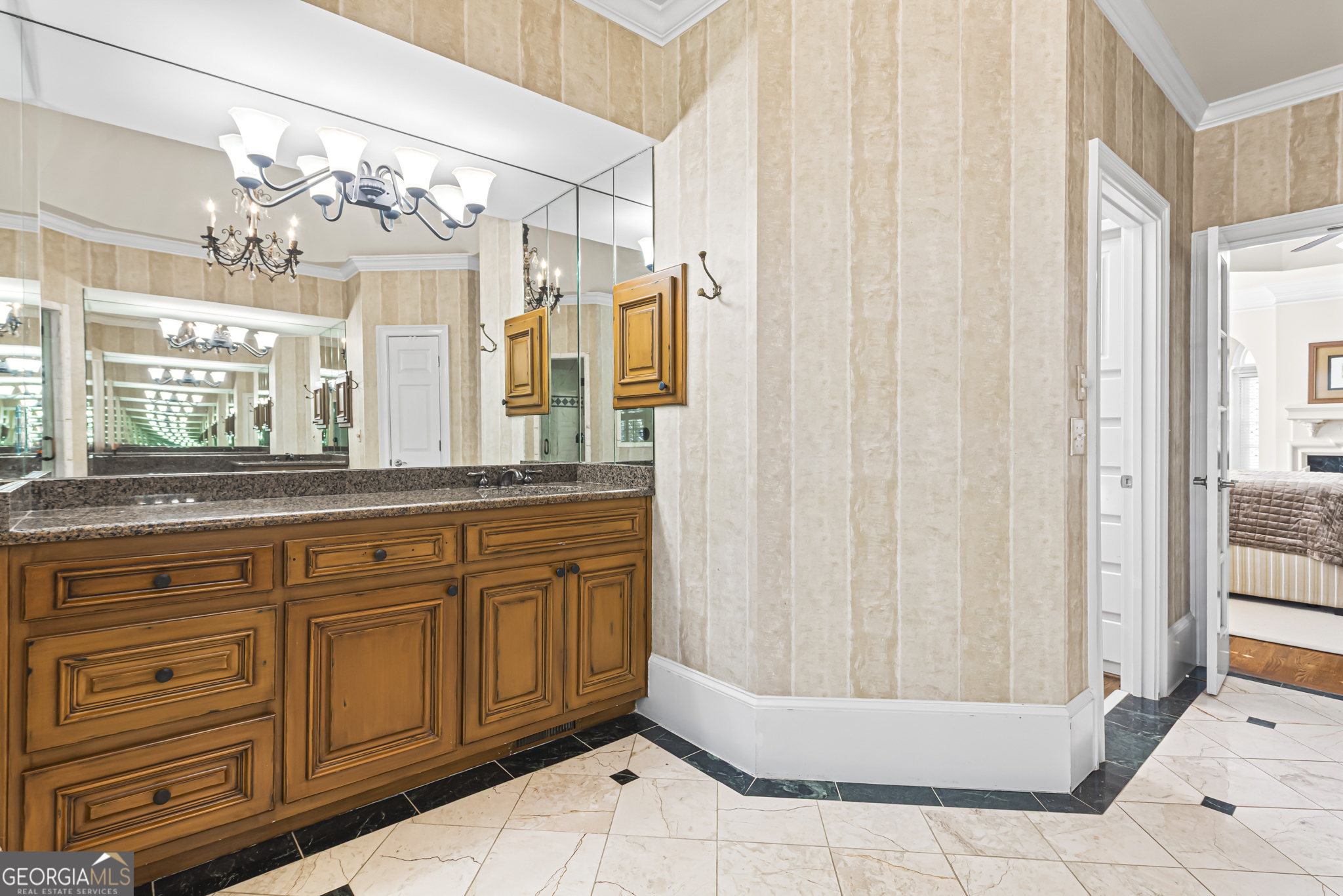 885 Carlton Ridge NE