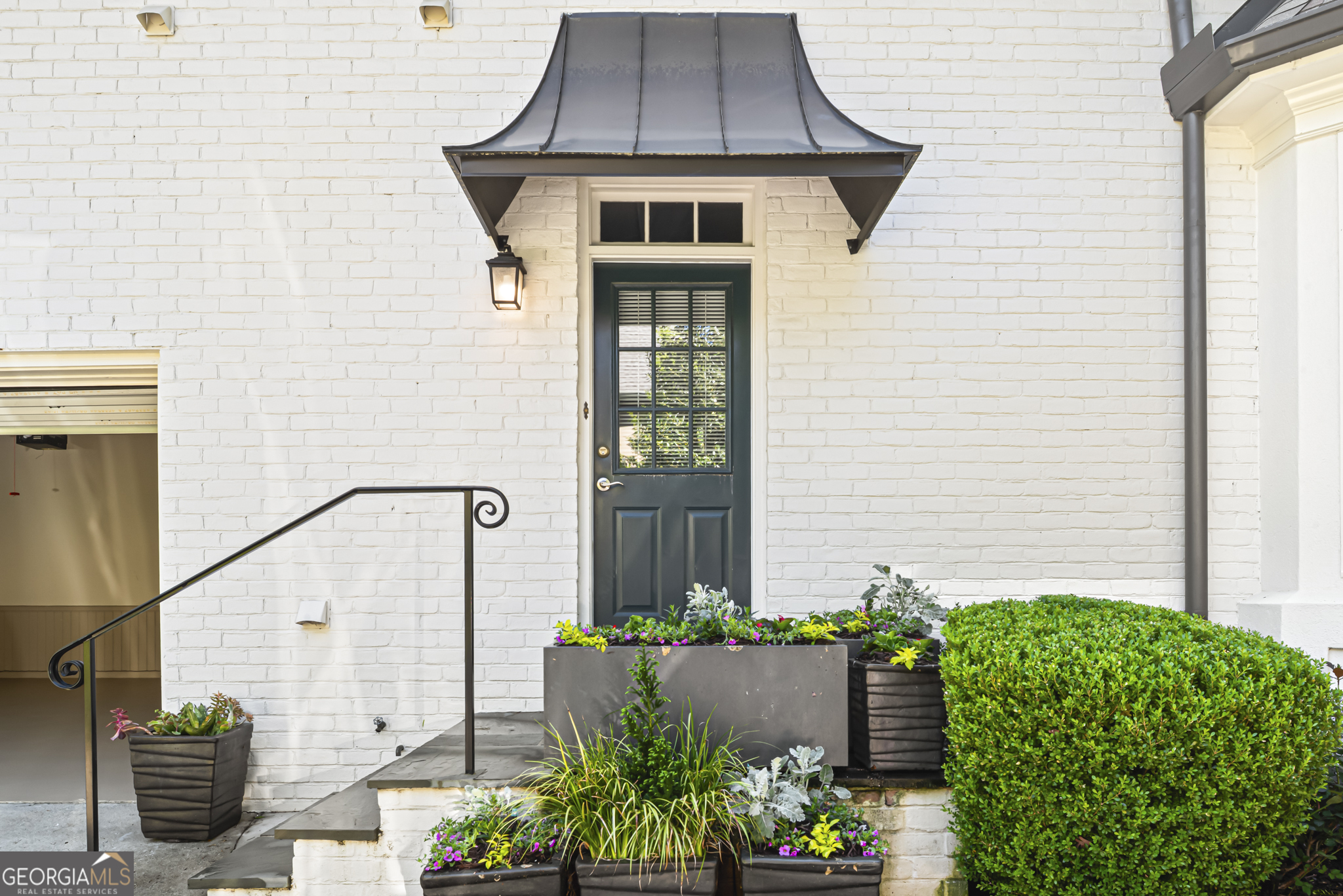 885 Carlton Ridge NE