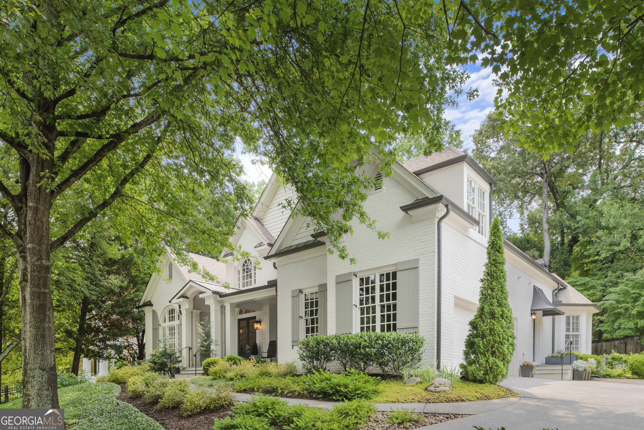 885 Carlton Ridge NE