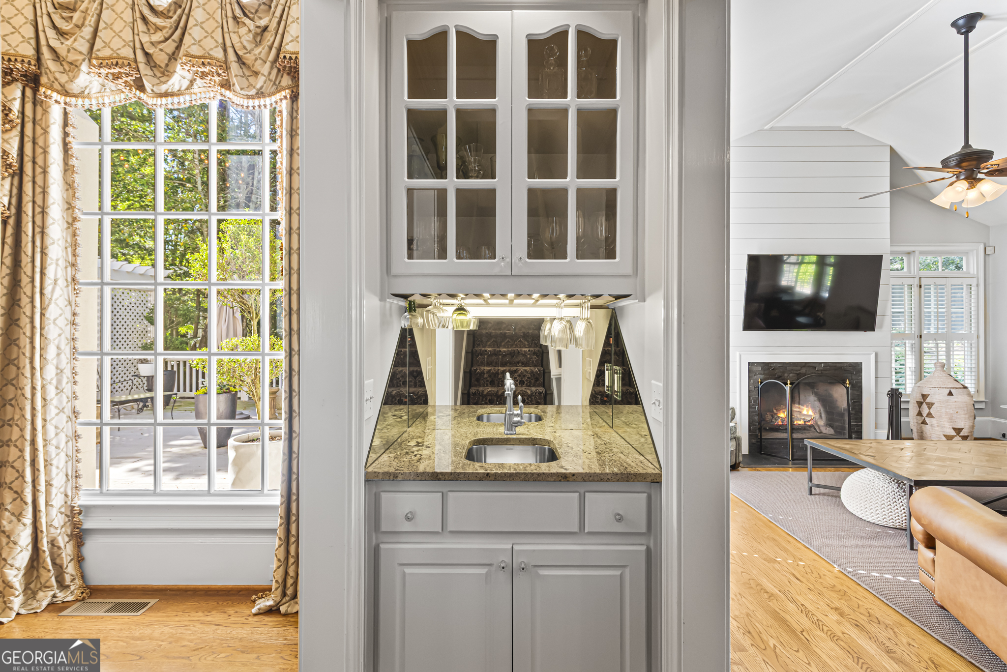 885 Carlton Ridge NE