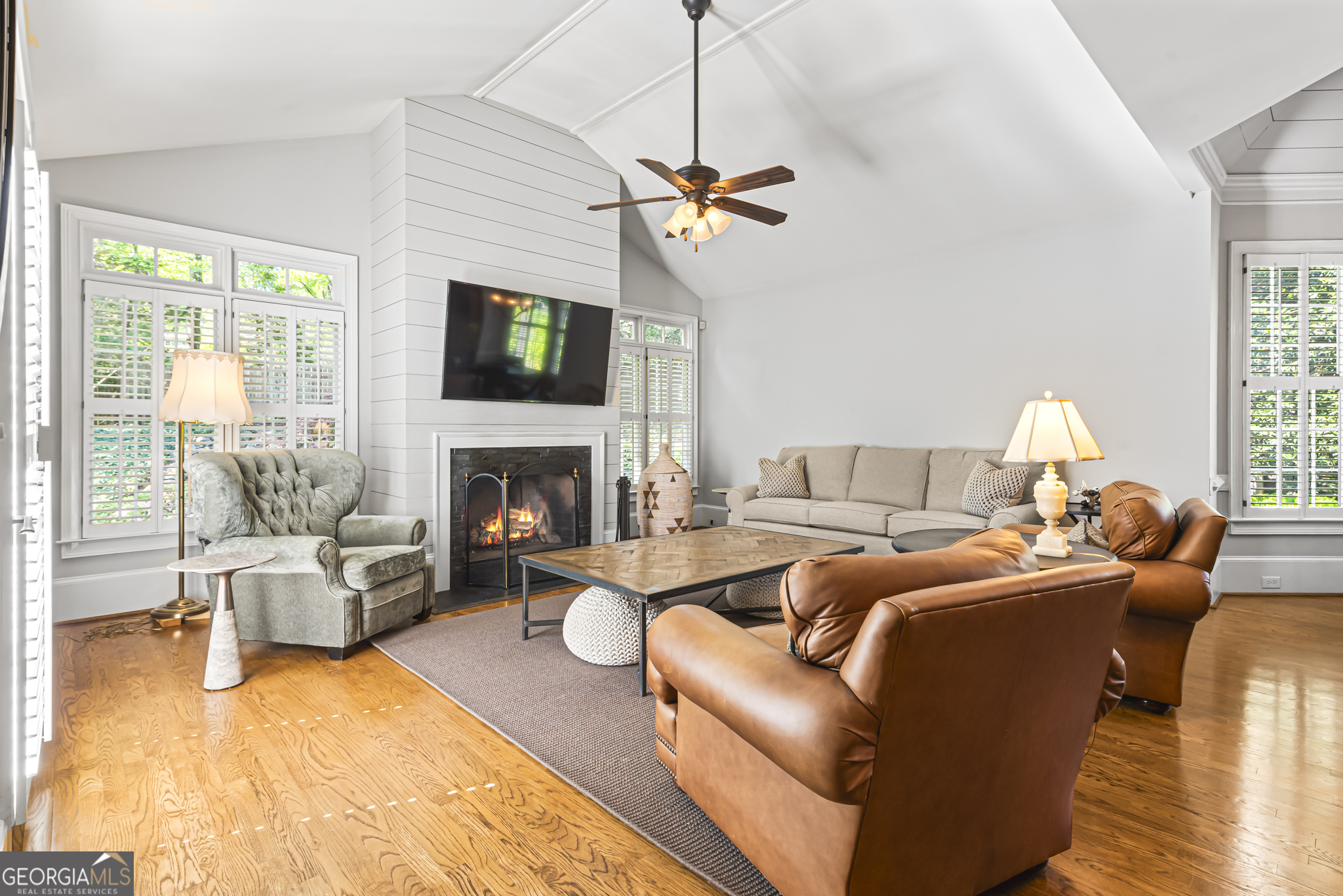 885 Carlton Ridge NE