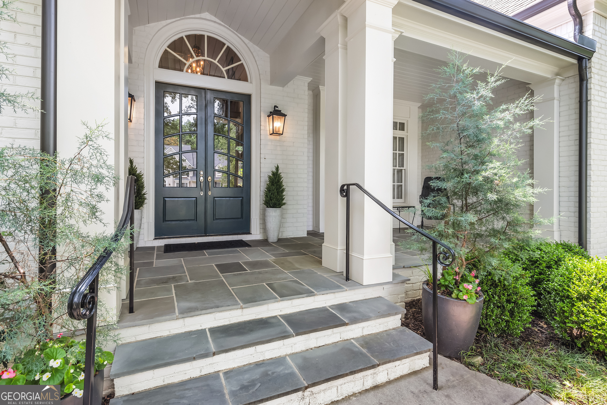 885 Carlton Ridge NE