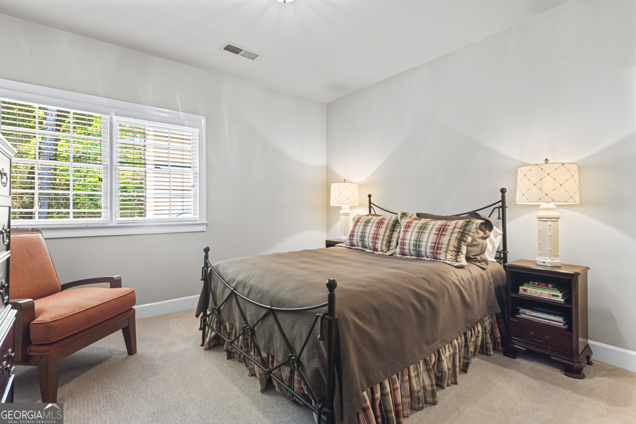 885 Carlton Ridge NE