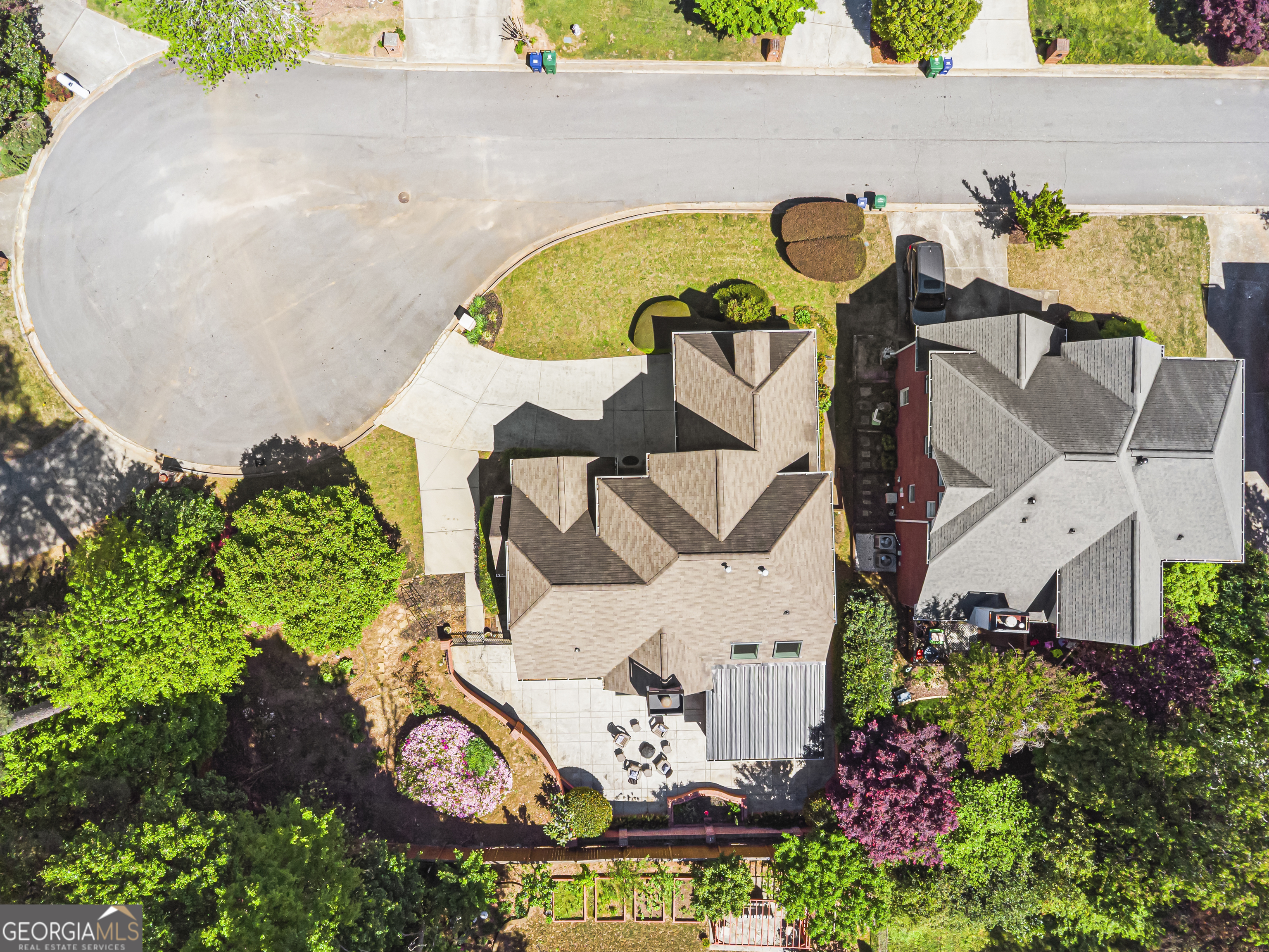 2521 Summeroak Drive