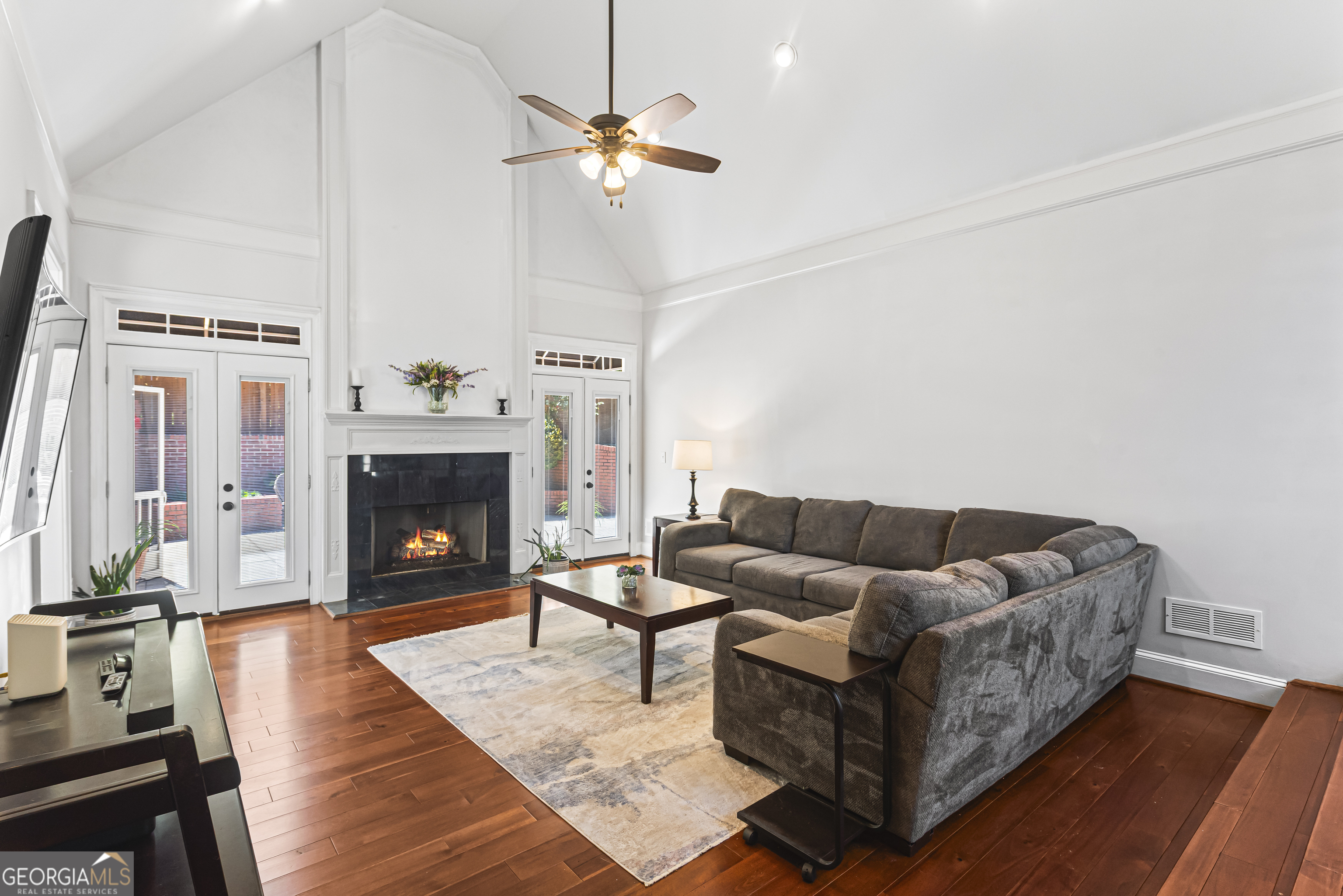 2521 Summeroak Drive