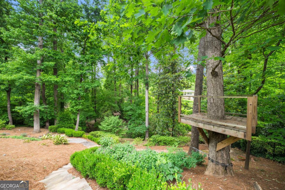 6321 Hunting Creek Road